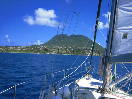 Photo20060219ApproachStatia.jpg - 52186 Bytes