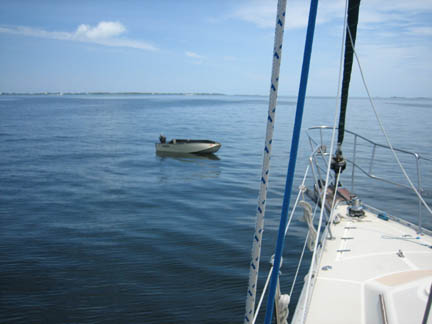 Photo20060527DinghyLost.jpg - 37796 Bytes